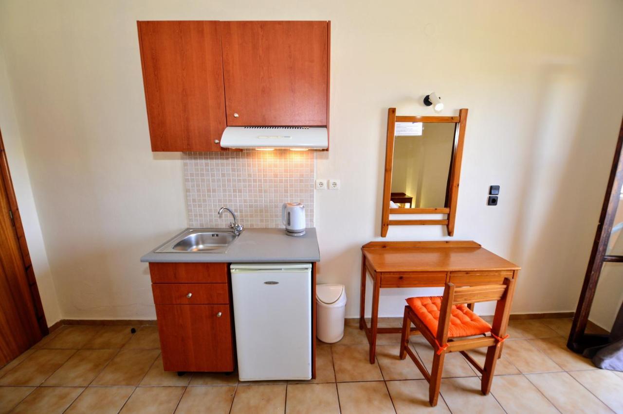 Vergas Hotel Malia Bagian luar foto