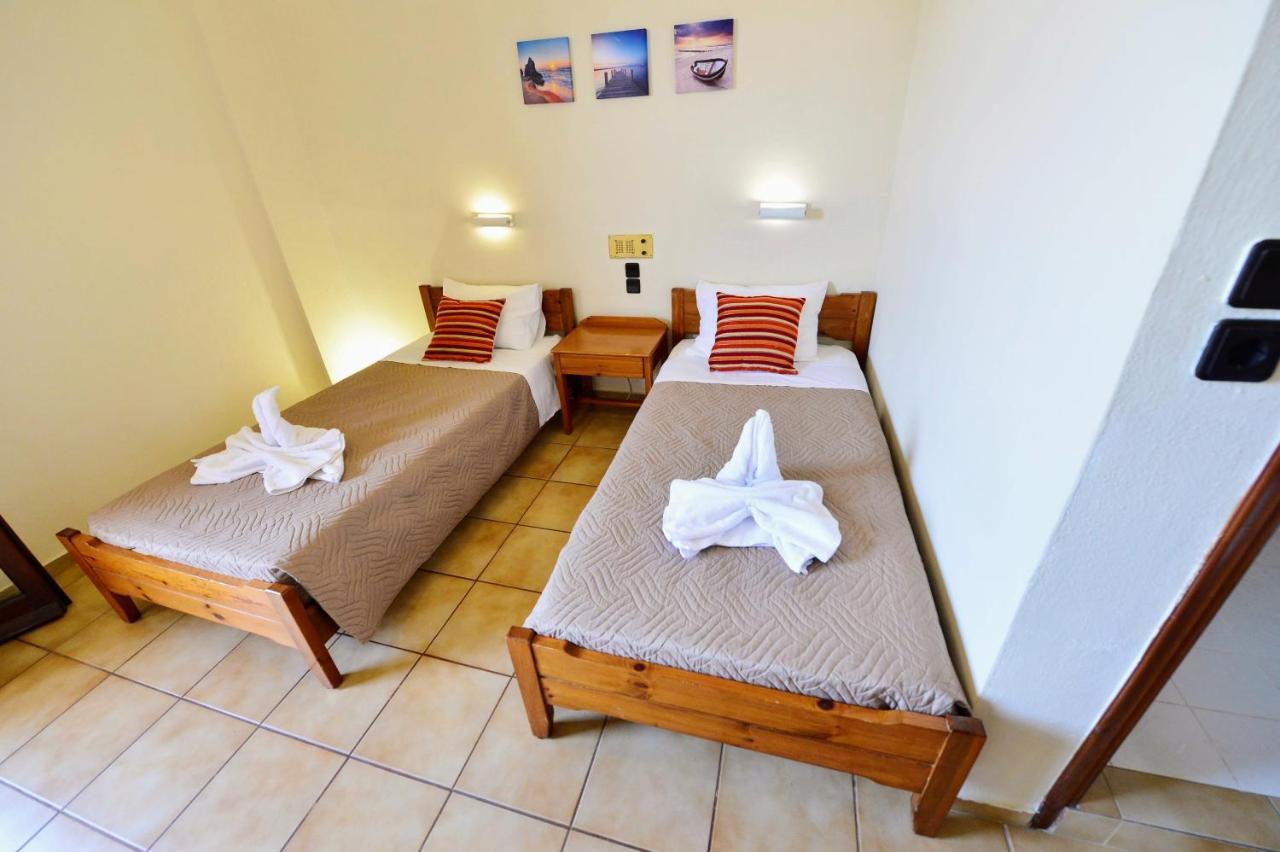 Vergas Hotel Malia Bagian luar foto