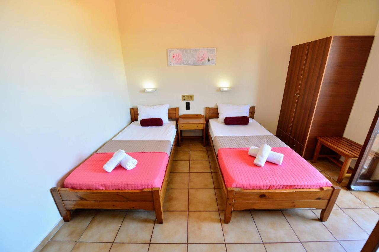 Vergas Hotel Malia Bagian luar foto