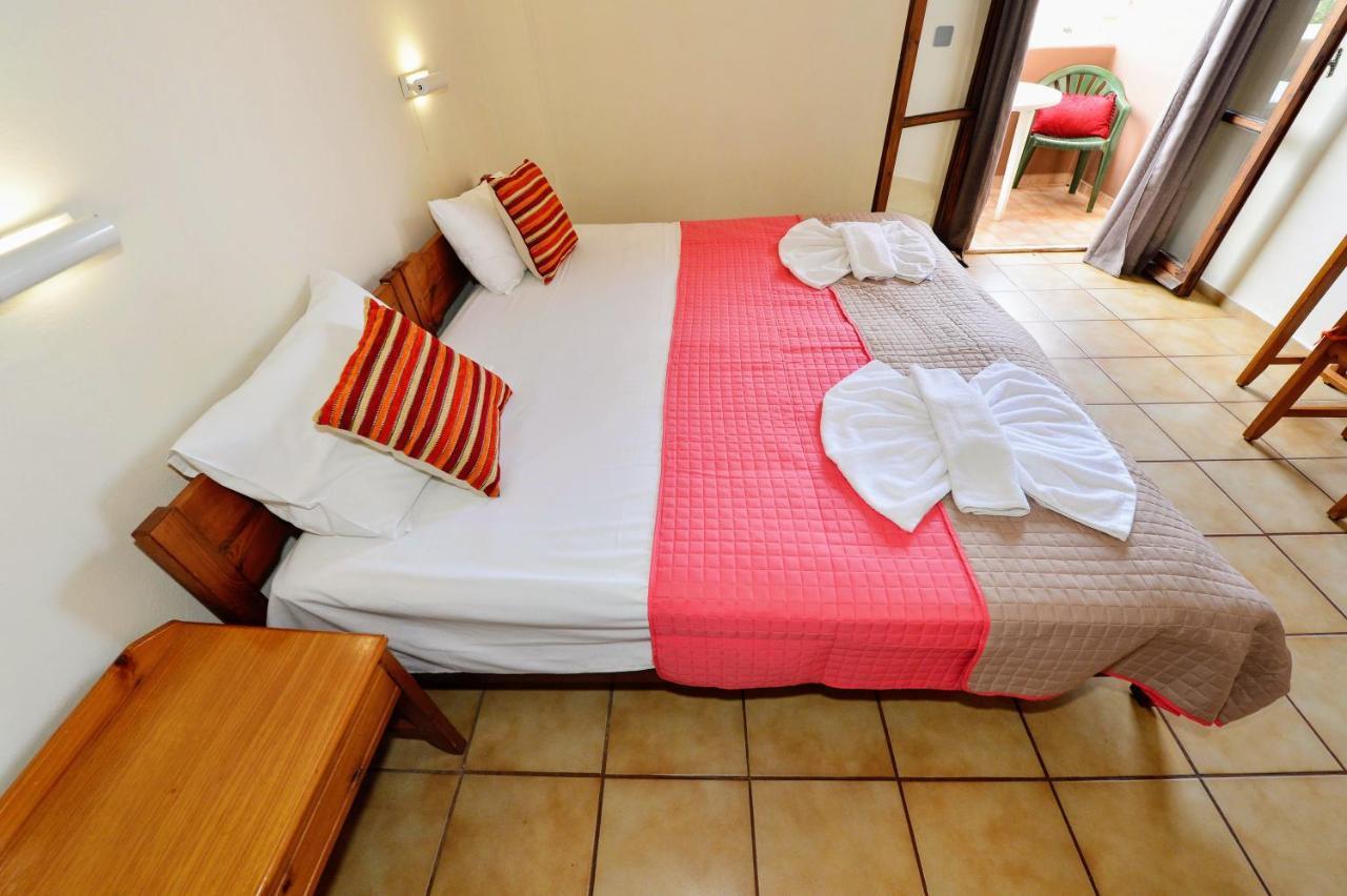 Vergas Hotel Malia Bagian luar foto