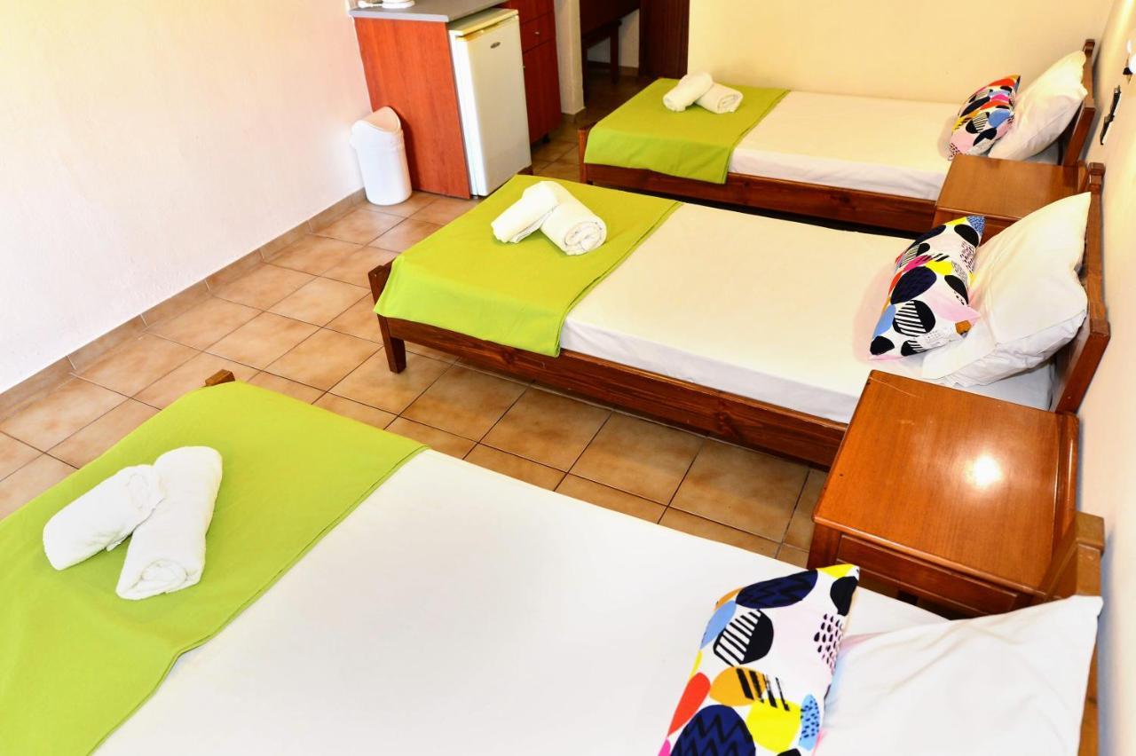 Vergas Hotel Malia Bagian luar foto