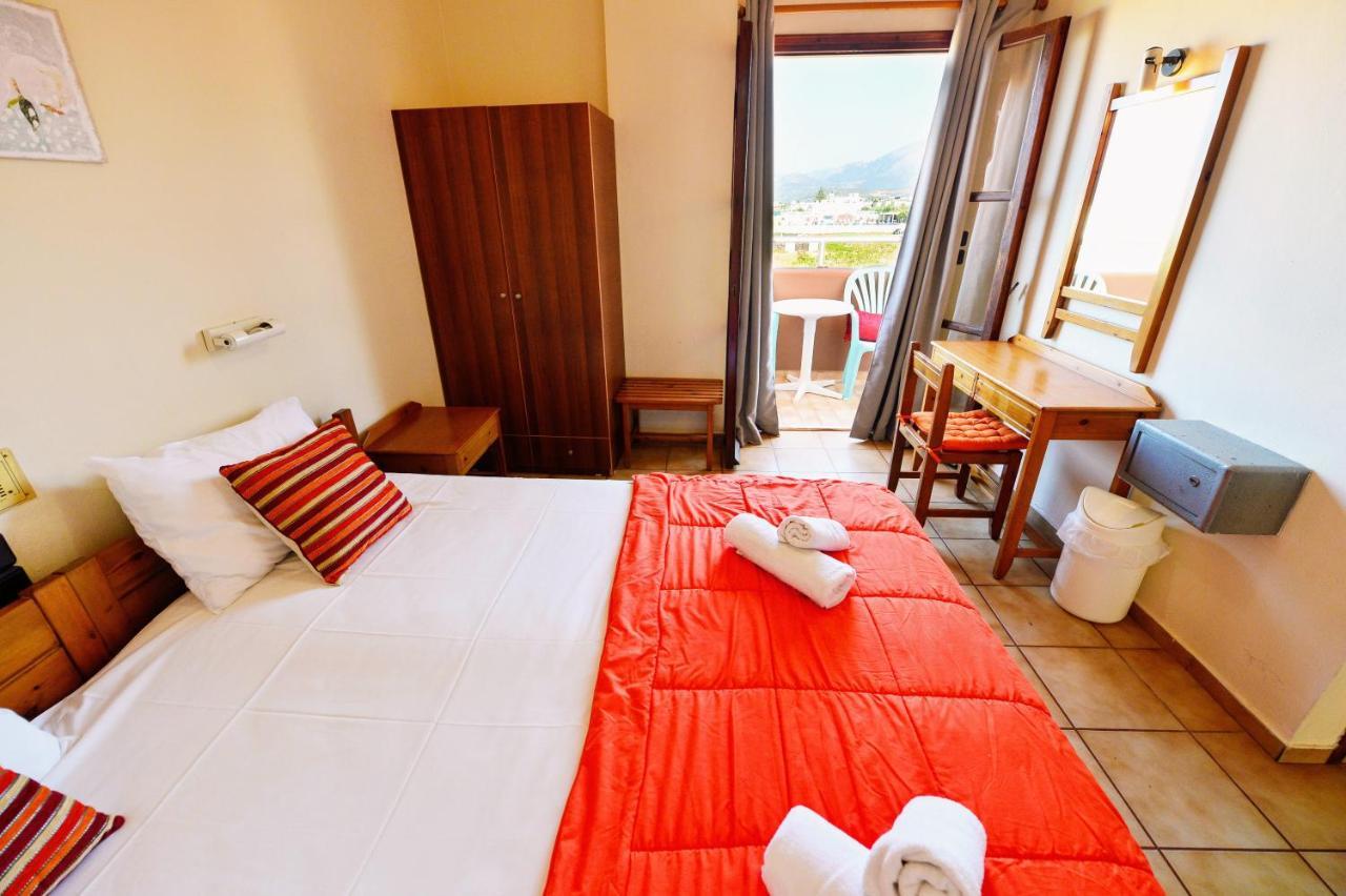 Vergas Hotel Malia Bagian luar foto