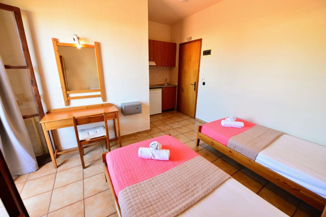 Vergas Hotel Malia Bagian luar foto