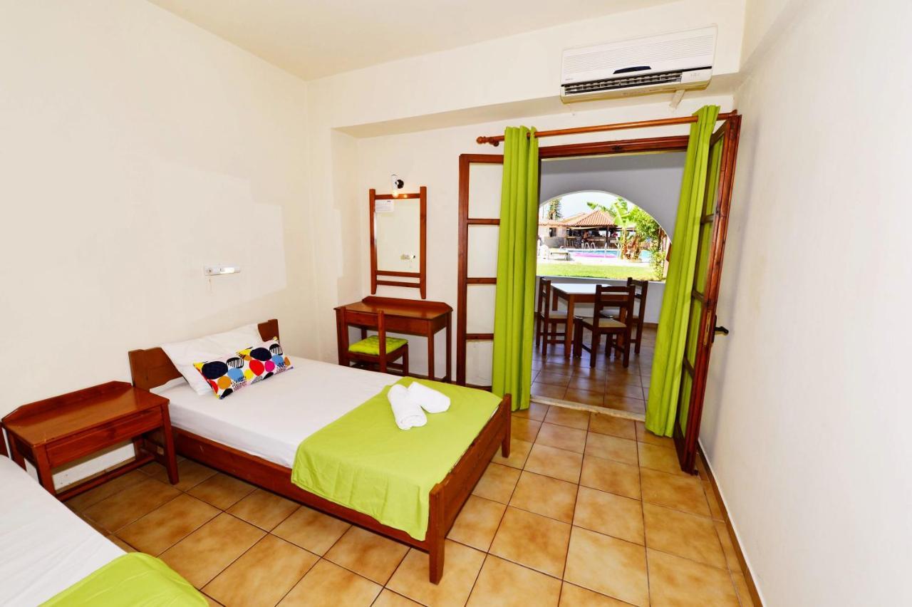 Vergas Hotel Malia Bagian luar foto